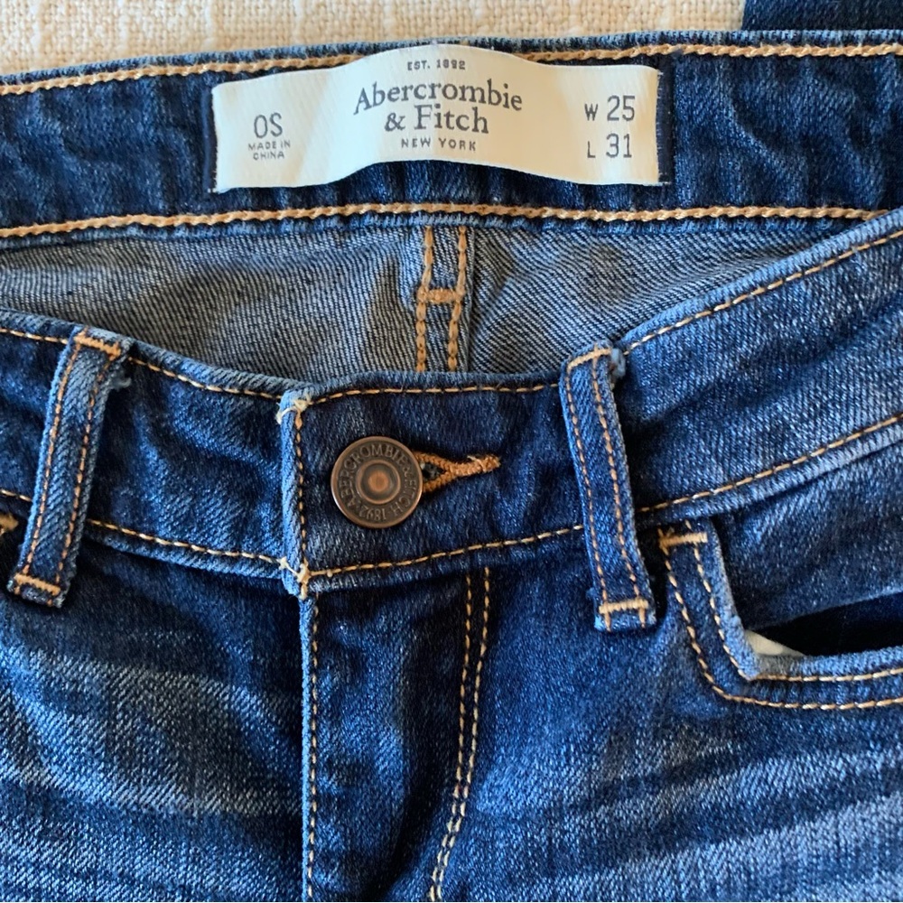 Y2K A&F Riptide Distressed Low Rise Skinny Jeans - Picture 9 of 10